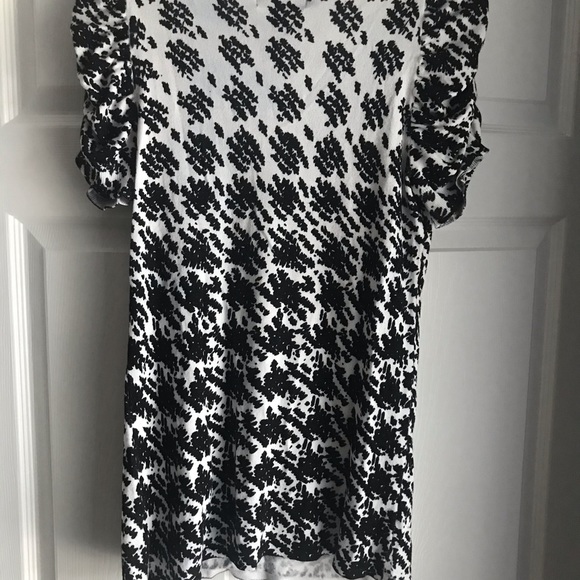 Style & Co black and white stretchy sweater - Picture 3 of 4
